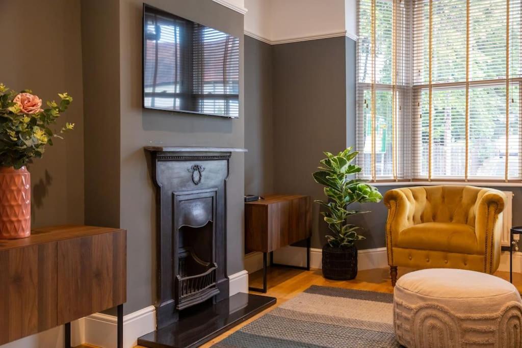 Hereford - Clifton Villa - Beautifully Presented House Located A Short Walk From City Centre - Sleeps 6 Guests - Perfect For Exploring Hereford - Hosted By Rentmyhouse Luaran gambar