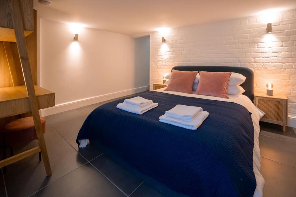 Hereford - Clifton Villa - Beautifully Presented House Located A Short Walk From City Centre - Sleeps 6 Guests - Perfect For Exploring Hereford - Hosted By Rentmyhouse Luaran gambar